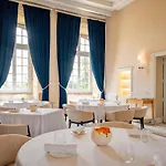 Abbaye De Villeneuve Hotel