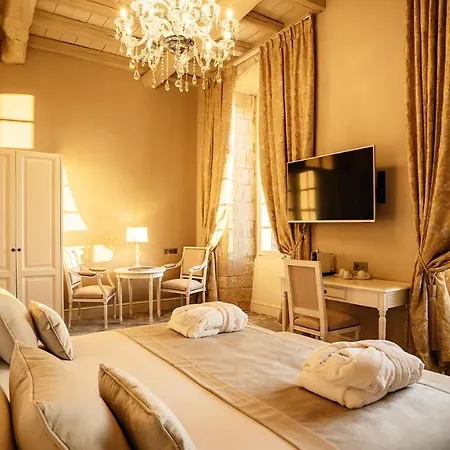 Abbaye De Villeneuve מלון 4*