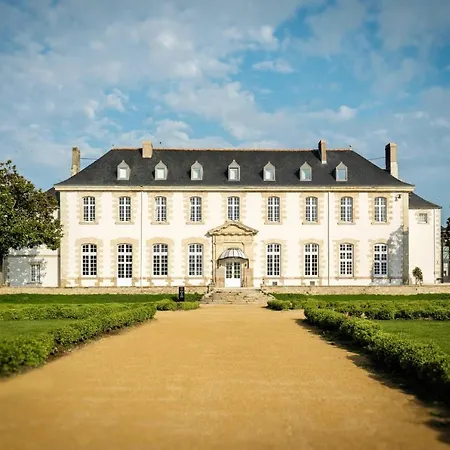 L'abbaye De Villeneuve Les Sorinières