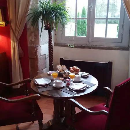 Abbaye De Villeneuve 호텔 레소리니에레