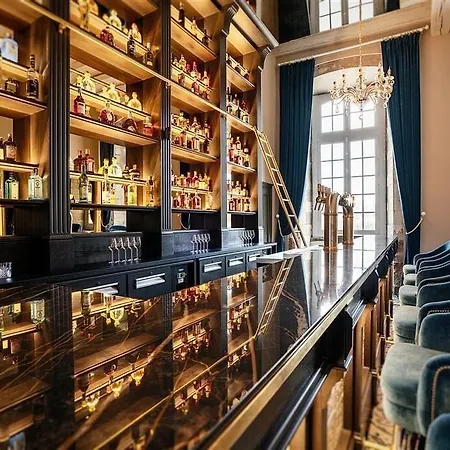 Abbaye De Villeneuve Szálloda