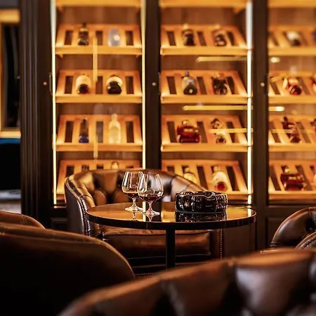 Abbaye De Villeneuve מלון