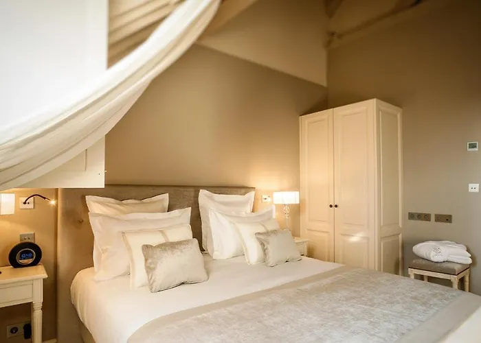 Hotel Abbaye De Villeneuve Les Sorinières