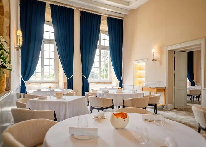 Abbaye De Villeneuve Hotel