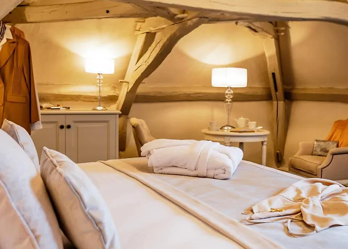 Abbaye De Villeneuve Hotel 4*