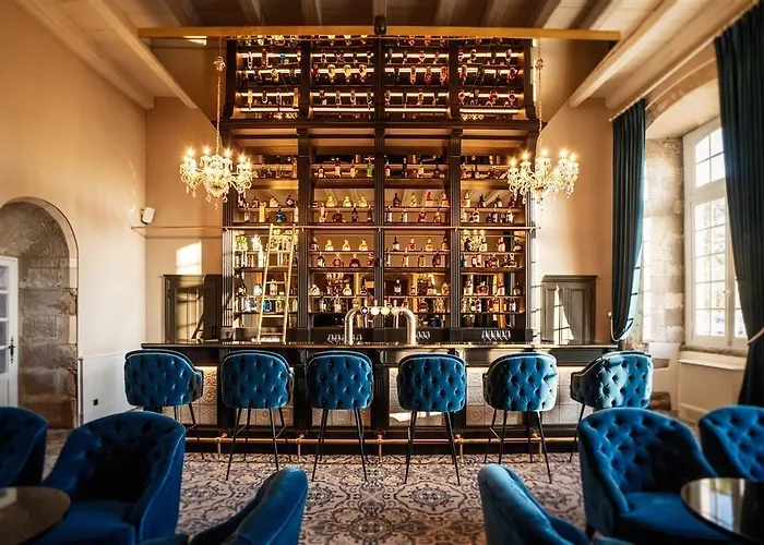 Abbaye De Villeneuve Hotel