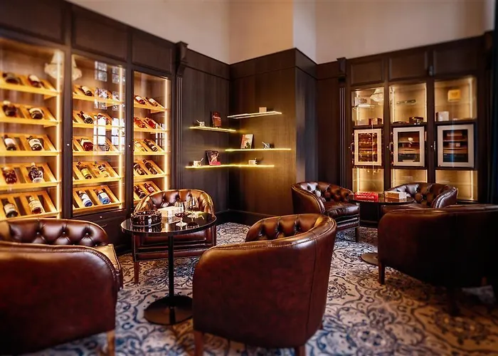 فندق Abbaye De Villeneuve Les Sorinières